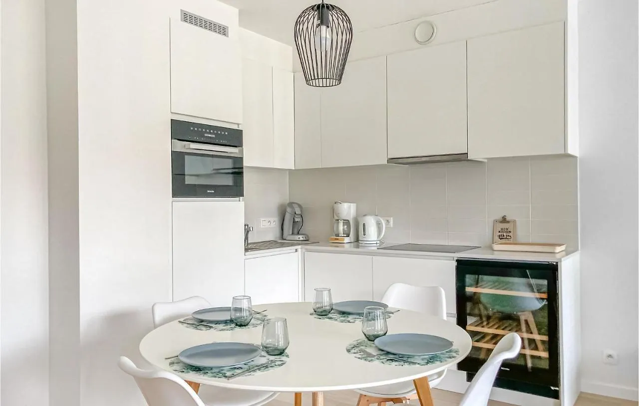 2 Bedroom Stunning Apartment In Oostende 0*, Ostend